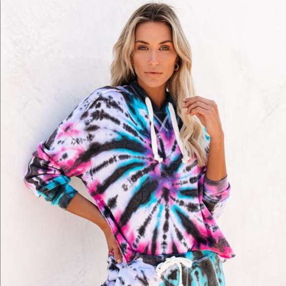 Tops - 🦃BLACK FRIDAY SALE🦃 Road Trip Tie Dye Hoodie